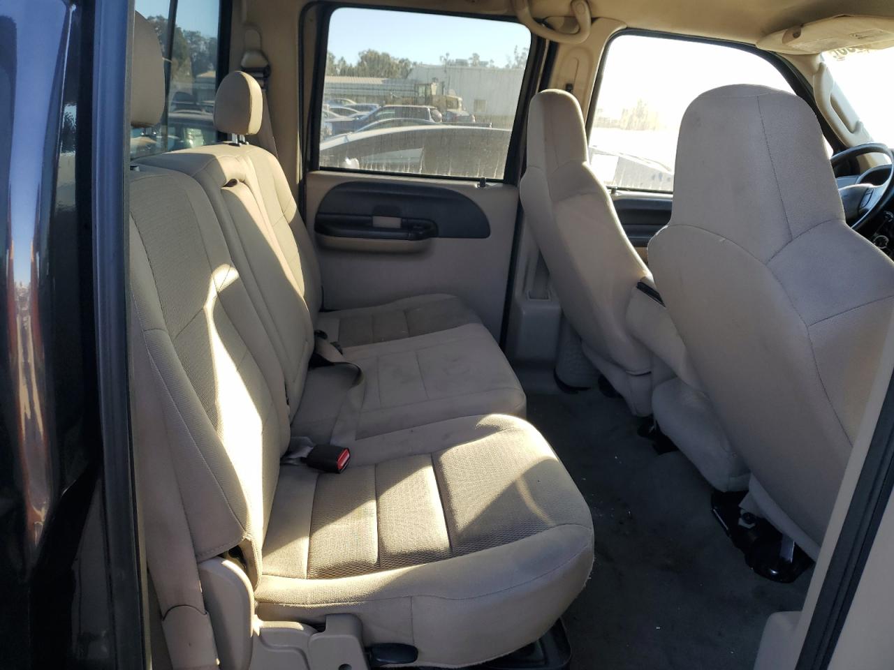 2005 Ford F250 - Image 10