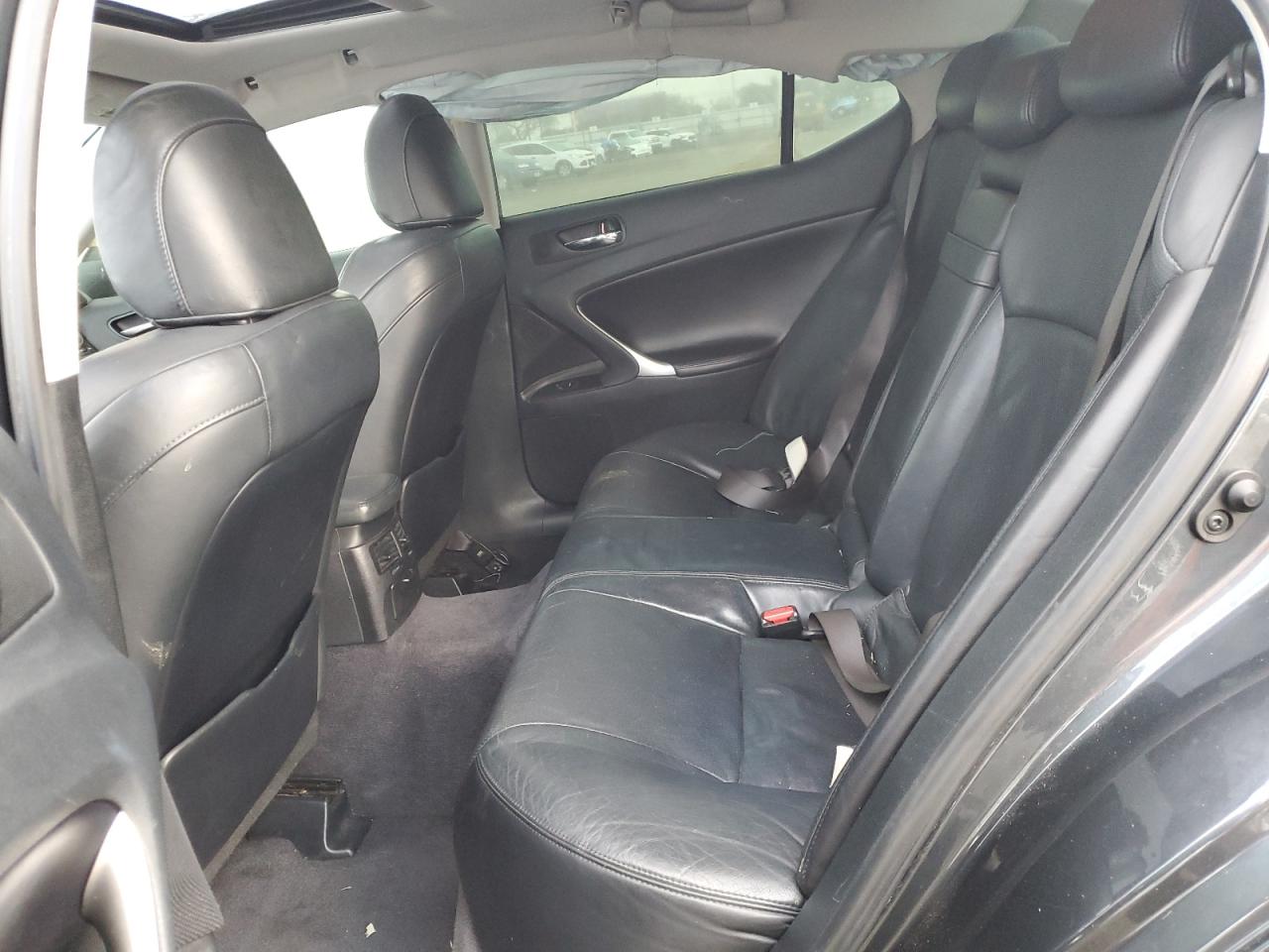 2007 Lexus IS - Image 10