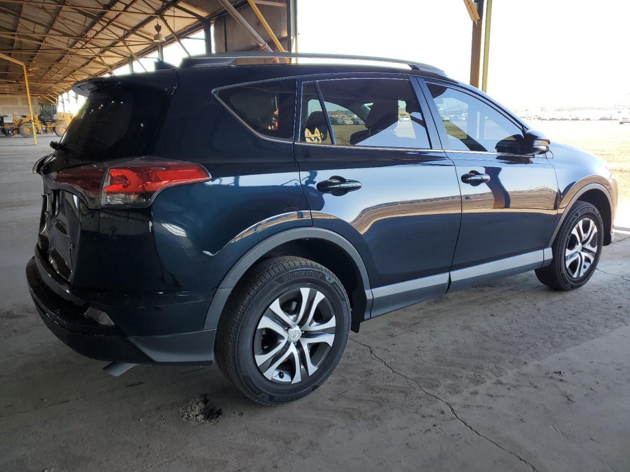 2018 Toyota RAV 4 - Image 3