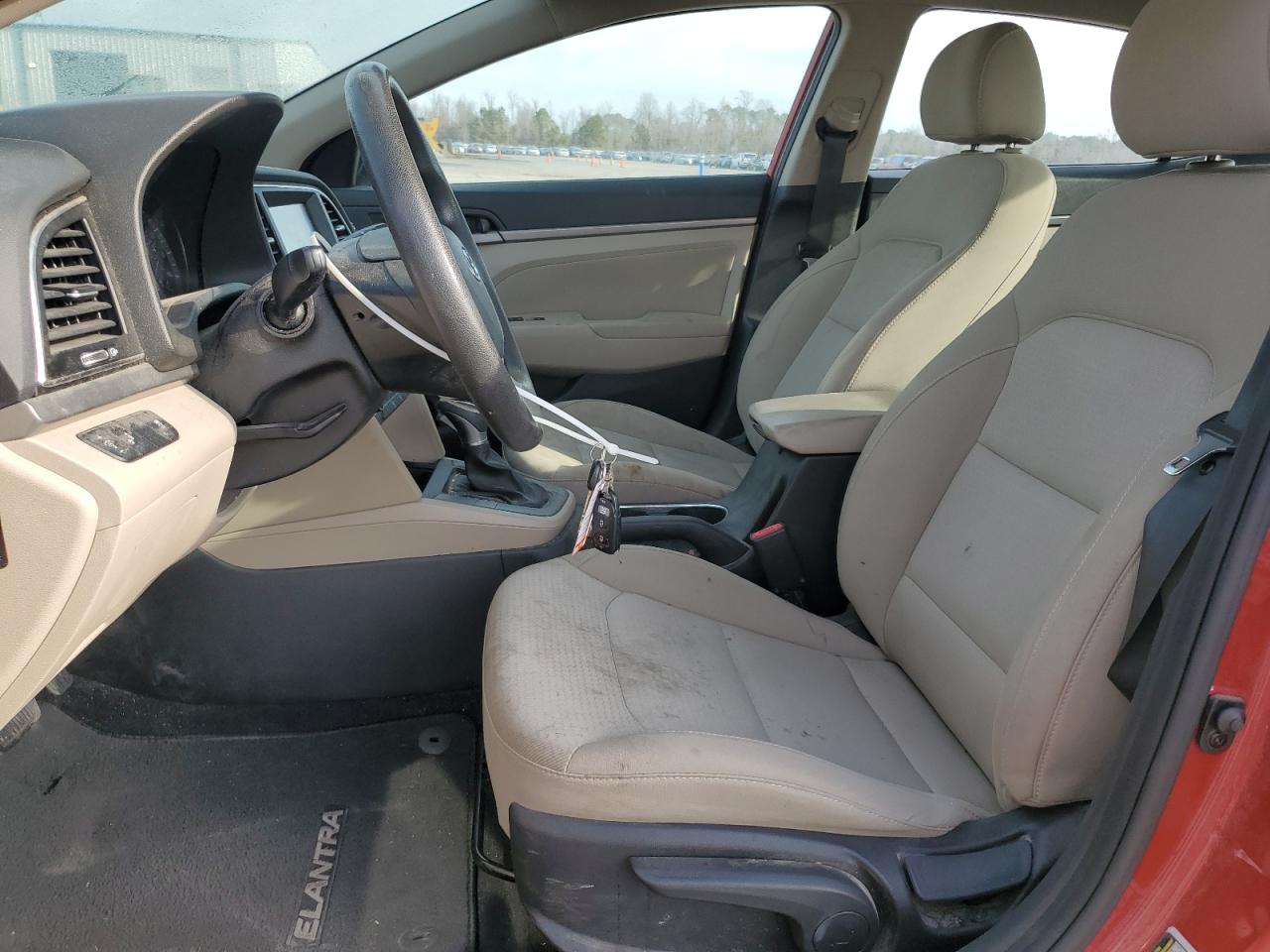 2018 Hyundai Elantra - Image 7