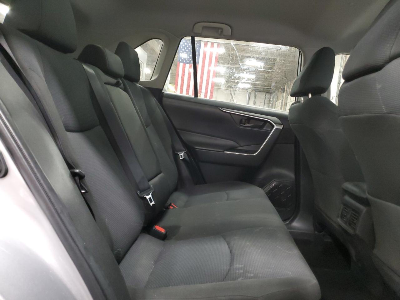 2022 Toyota RAV 4 - Image 11