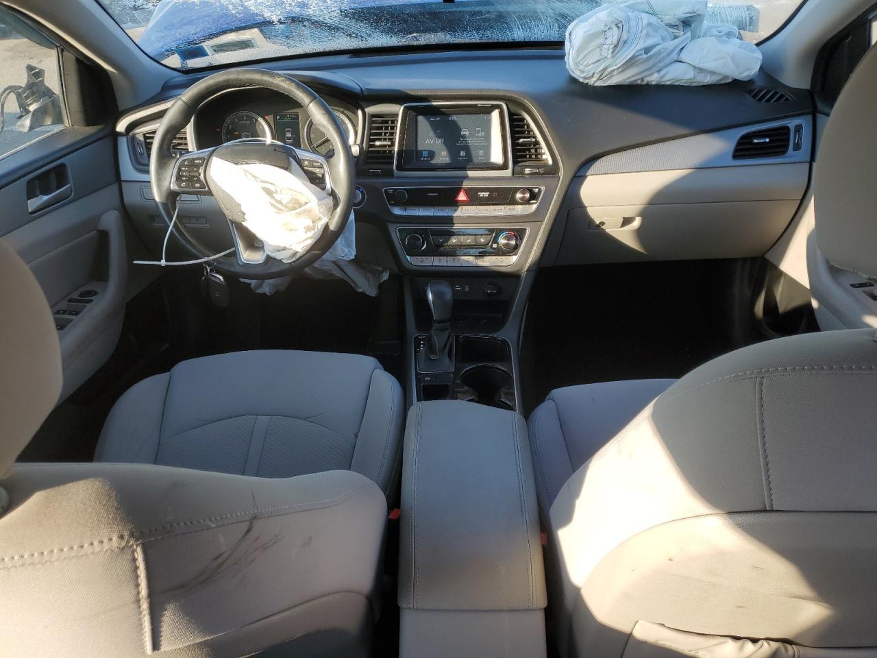2018 Hyundai Sonata - Image 8
