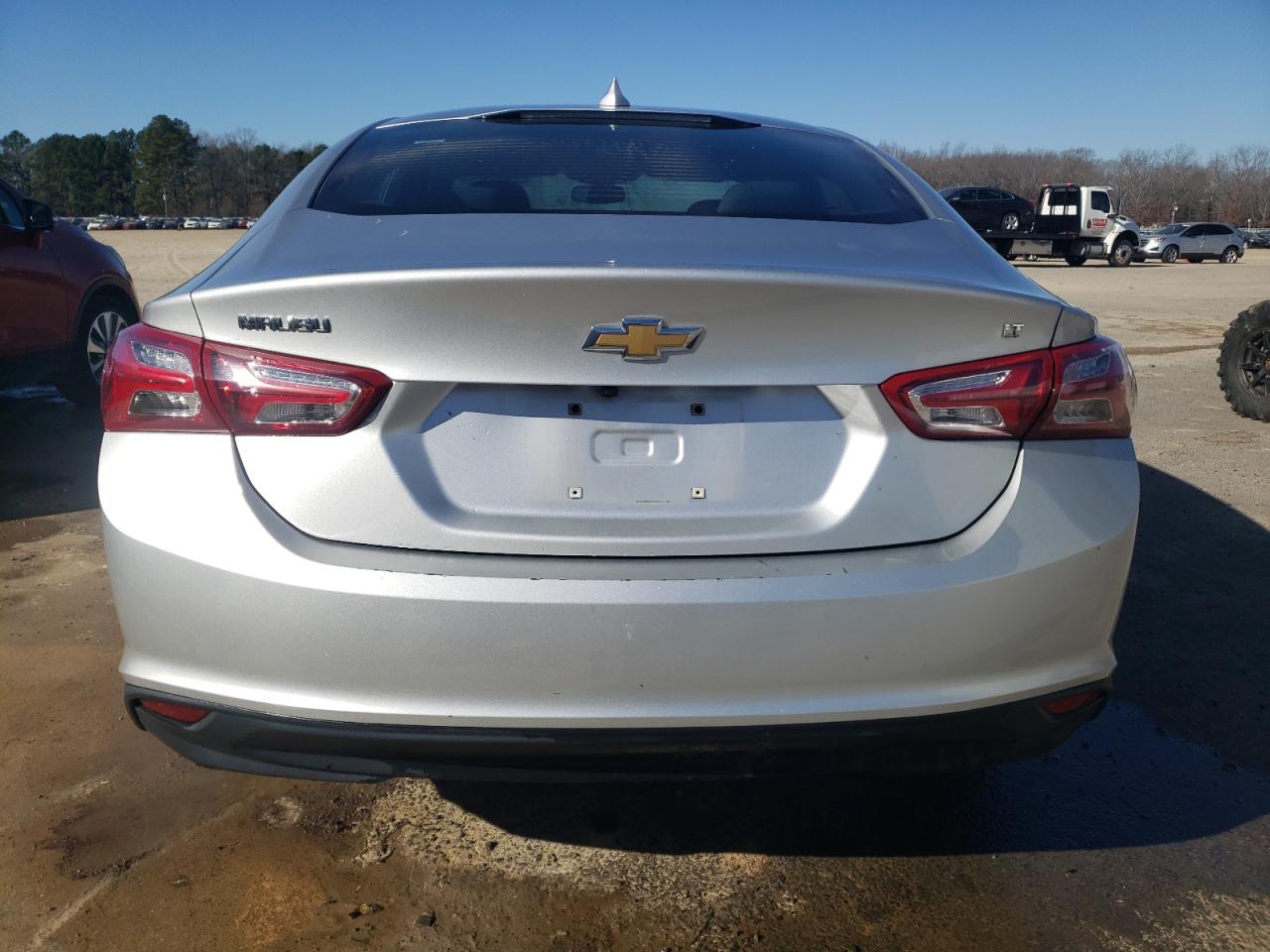 2022 Chevrolet Malibu - Image 6