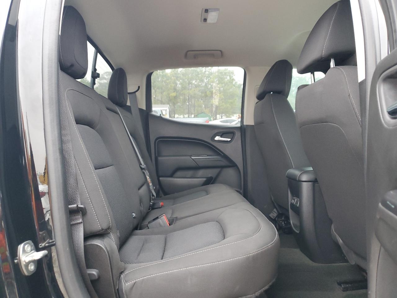 2017 Chevrolet Colorado - Image 10