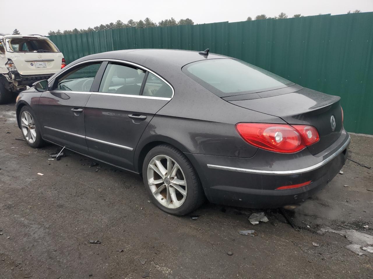 2009 Volkswagen Passat CC - Image 2