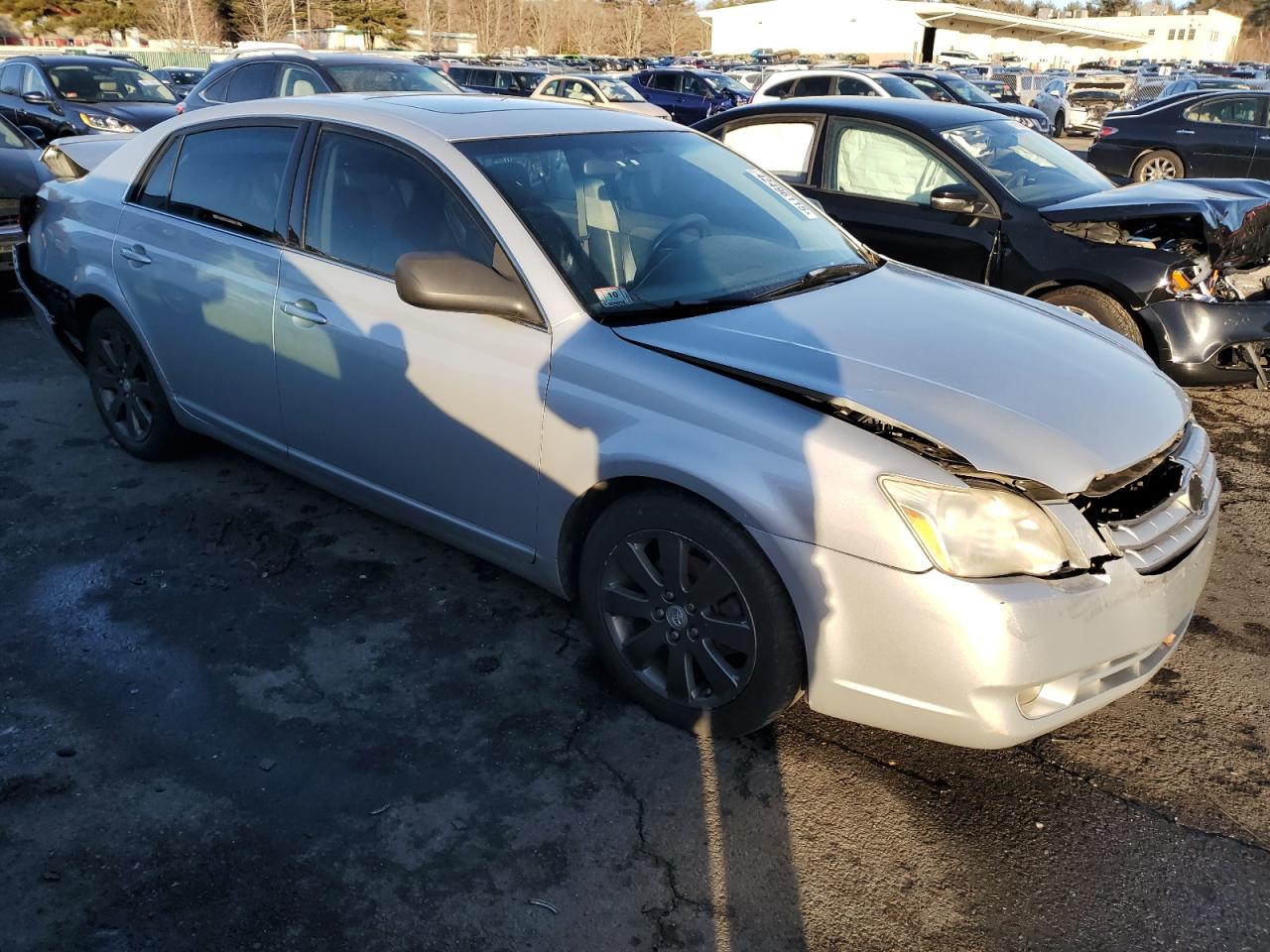 2007 Toyota Avalon - Image 4