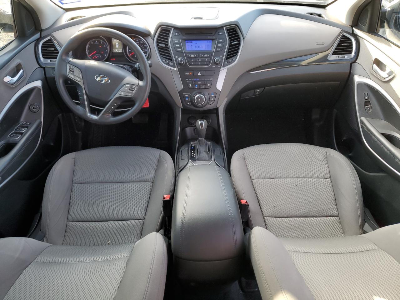 2016 Hyundai Santa Fe - Image 8