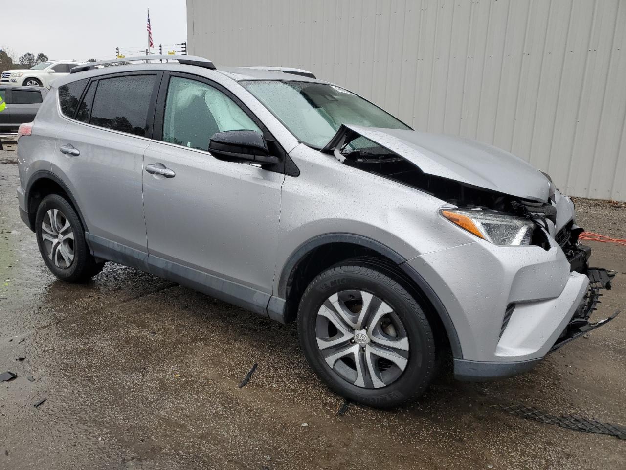 2017 Toyota RAV 4 - Image 4