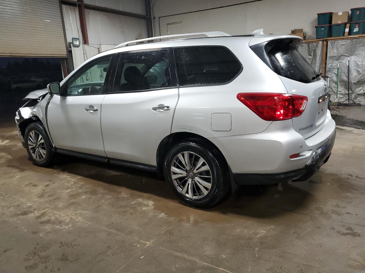 2019 Nissan Pathfinder - Image 2