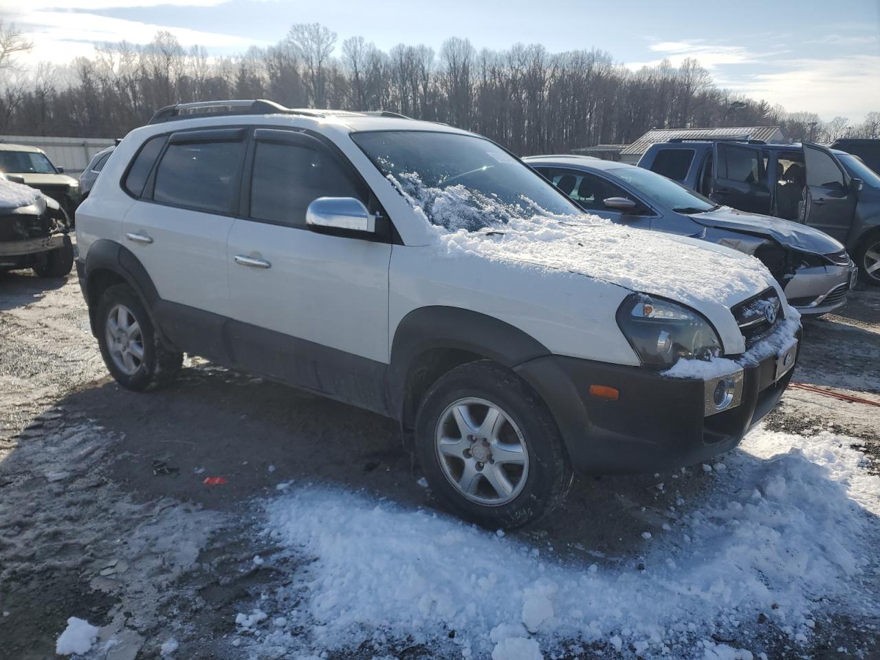2005 Hyundai Tucson - Image 4