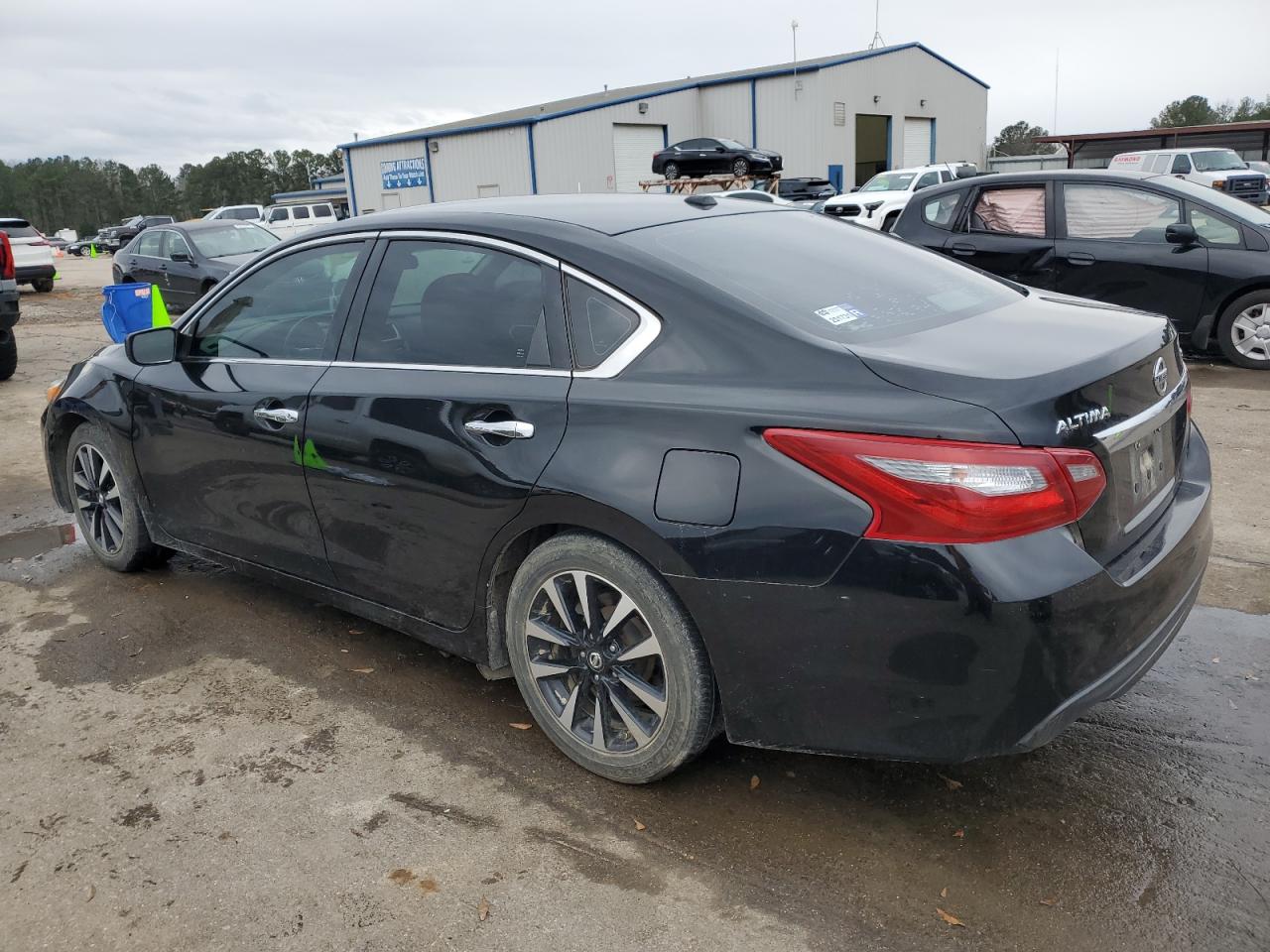 2018 Nissan Altima - Image 2