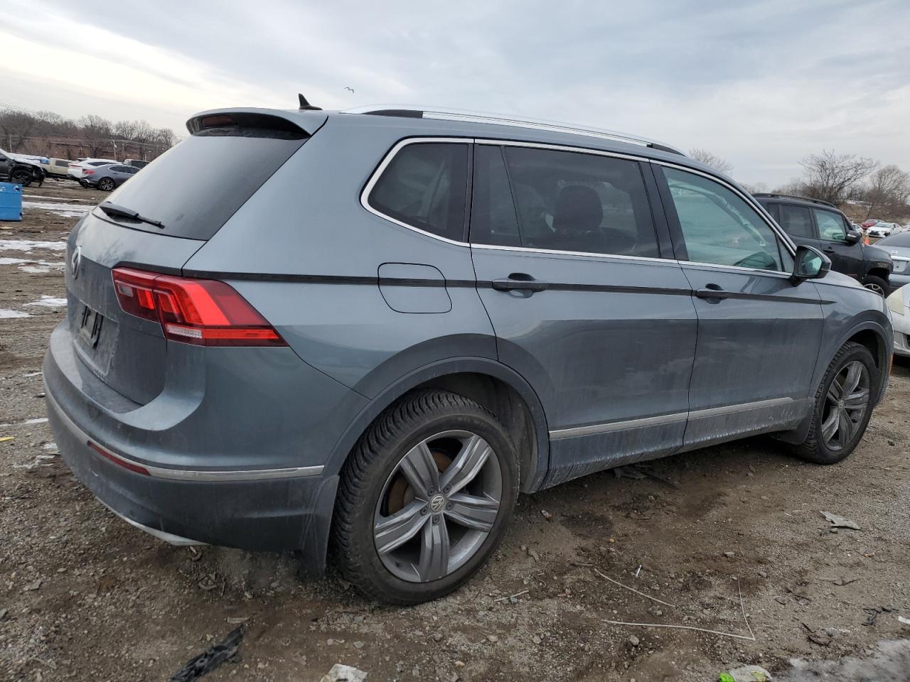 2020 Volkswagen Tiguan - Image 3