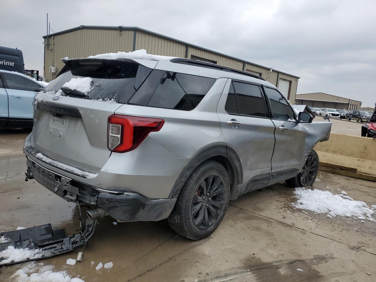 2022 Ford Explorer - Image 3