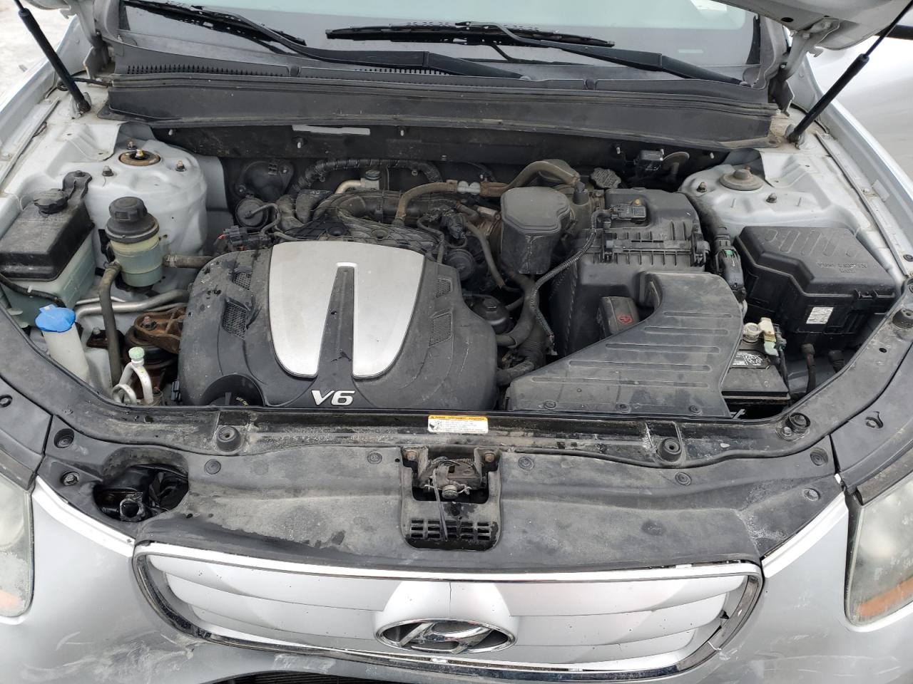 2011 Hyundai Santa Fe - Image 12