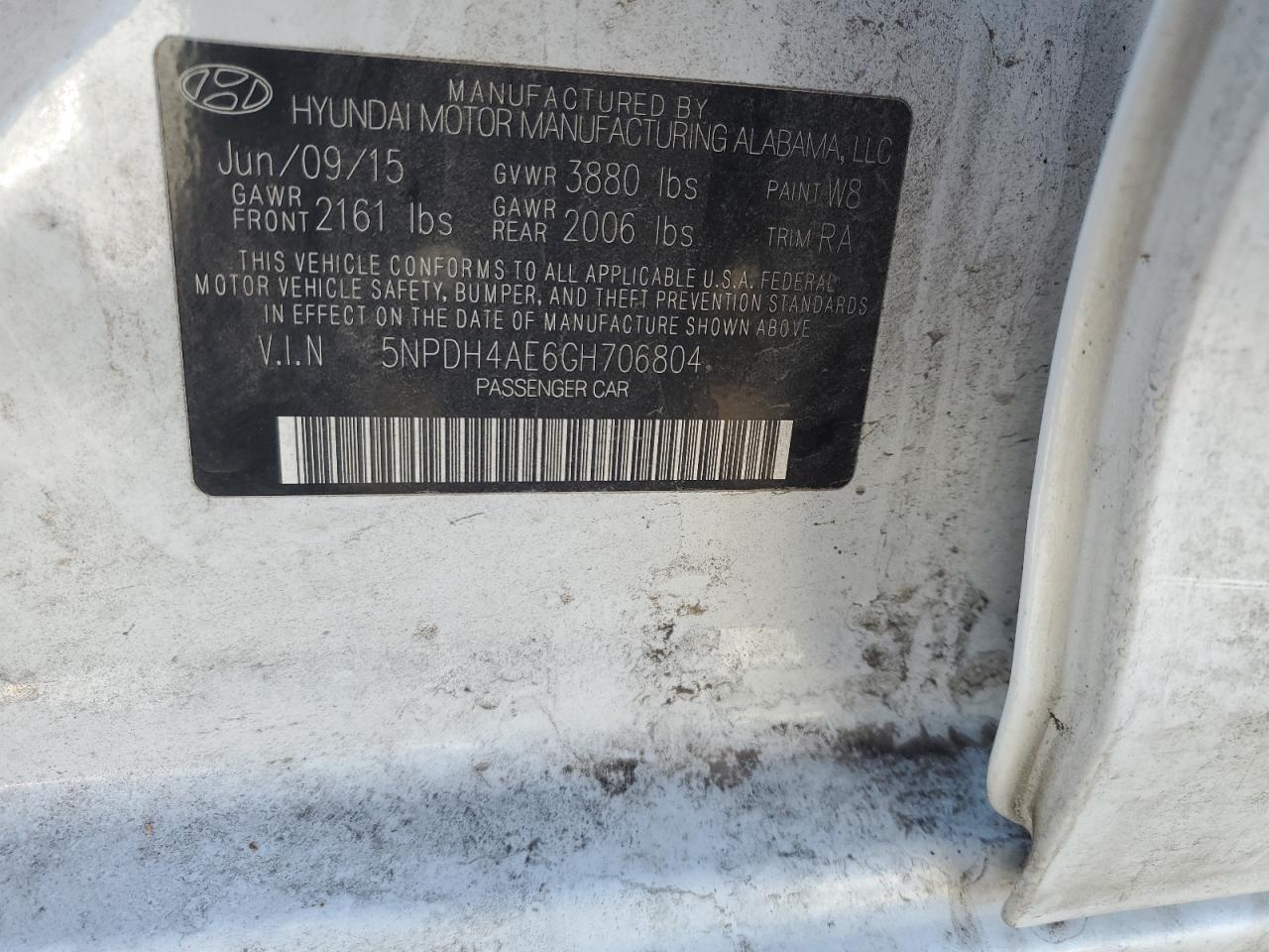 2016 Hyundai Elantra - Image 12