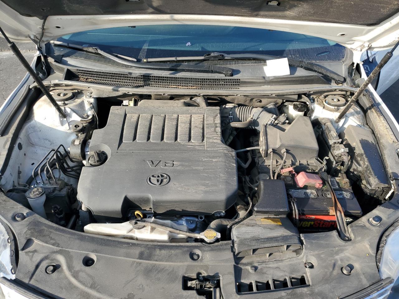 2013 Toyota Avalon - Image 11