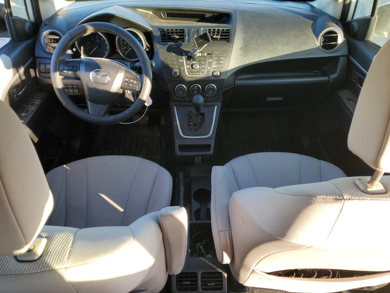 2014 Mazda 5 - Image 8