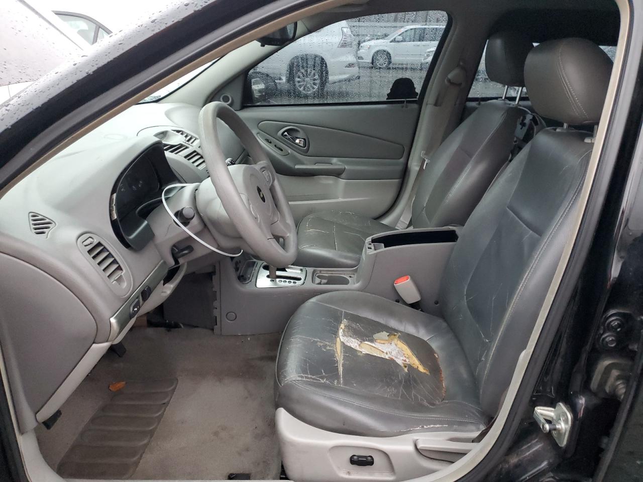 2004 Chevrolet Malibu - Image 7