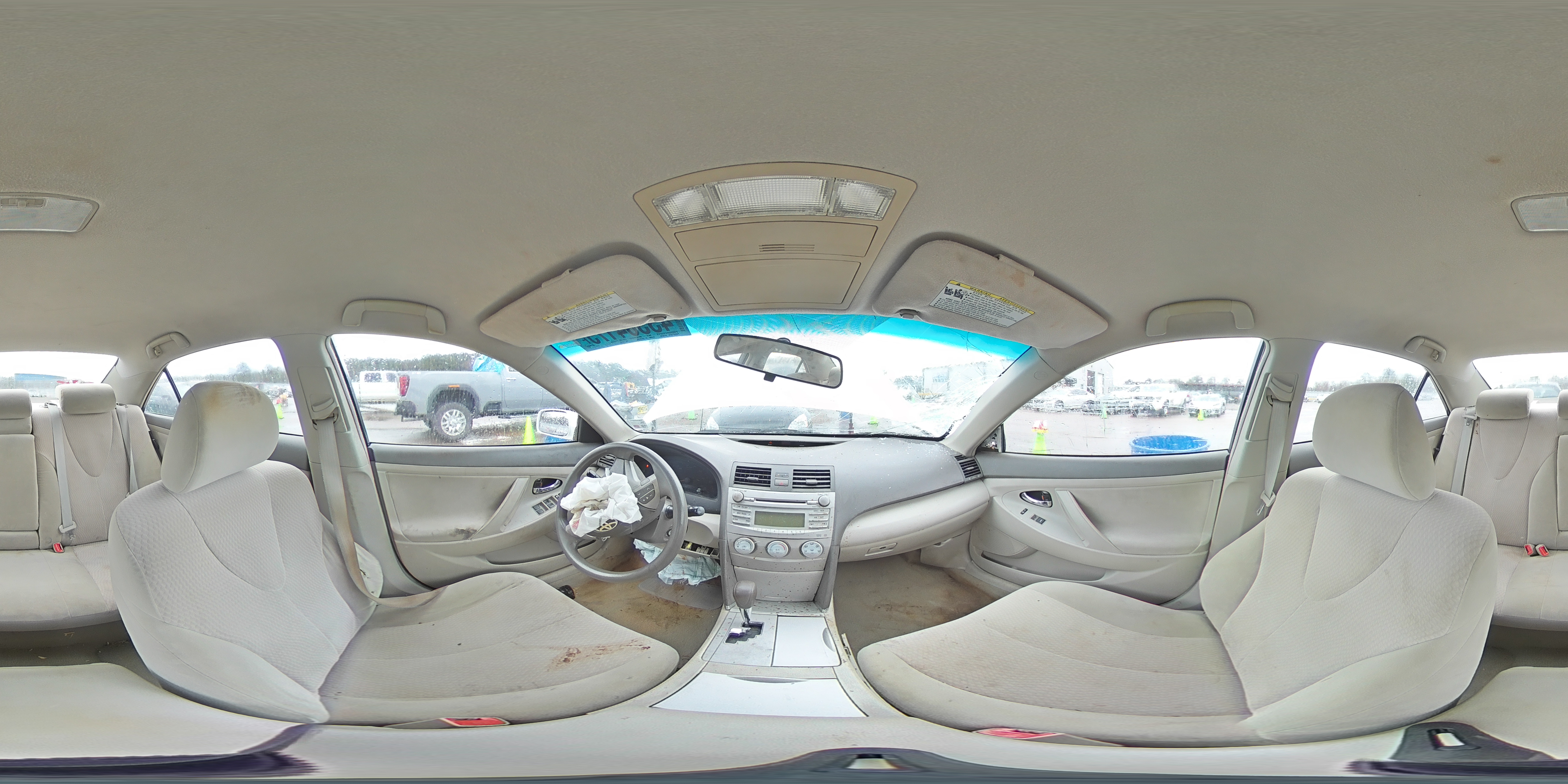 2011 Toyota Camry - Image 13
