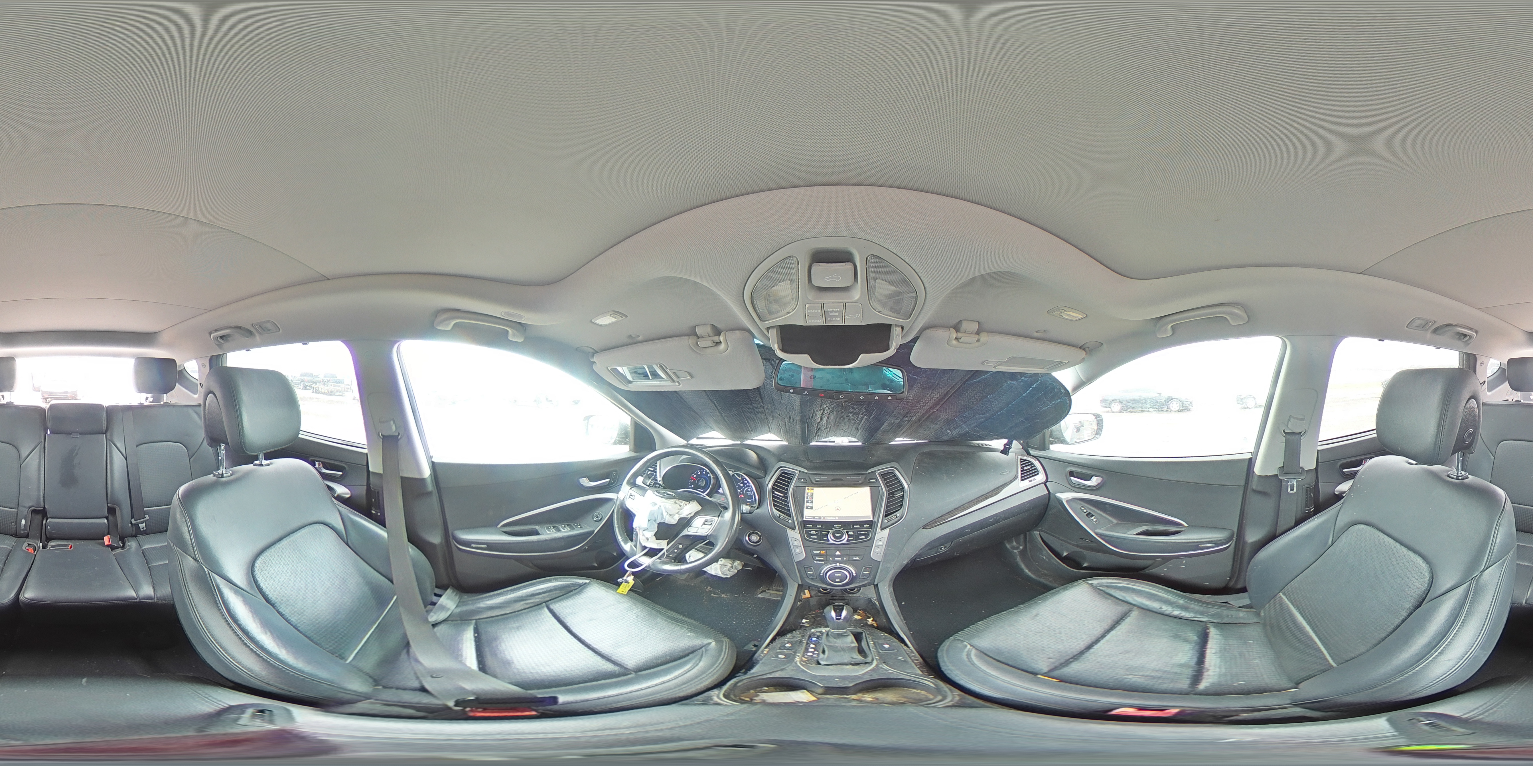 2015 Hyundai Santa Fe - Image 12