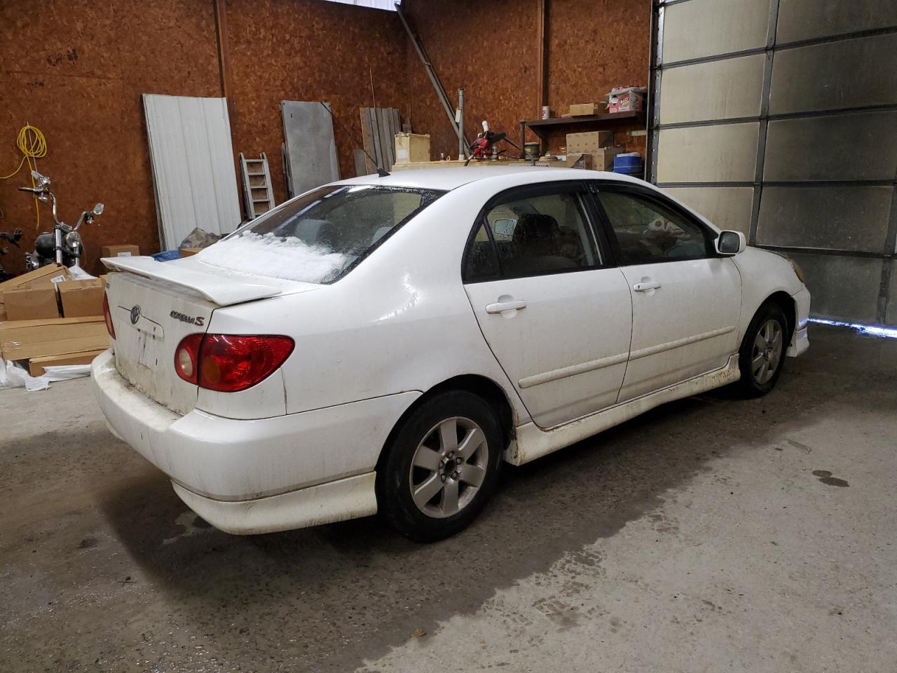 2004 Toyota Corolla - Image 3