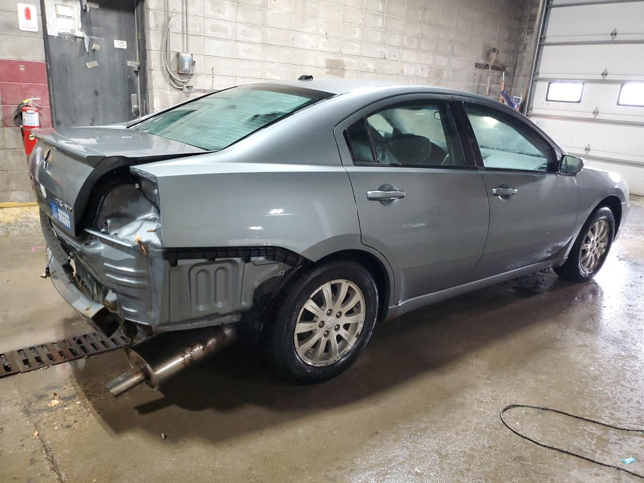 2008 Mitsubishi Galant - Image 3