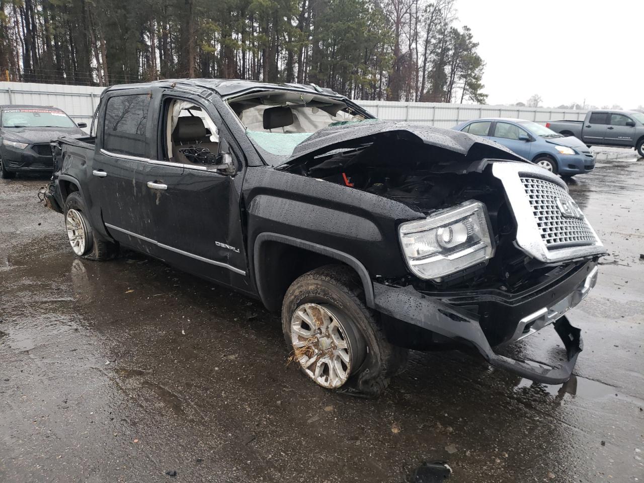 2015 GMC Sierra - Image 4