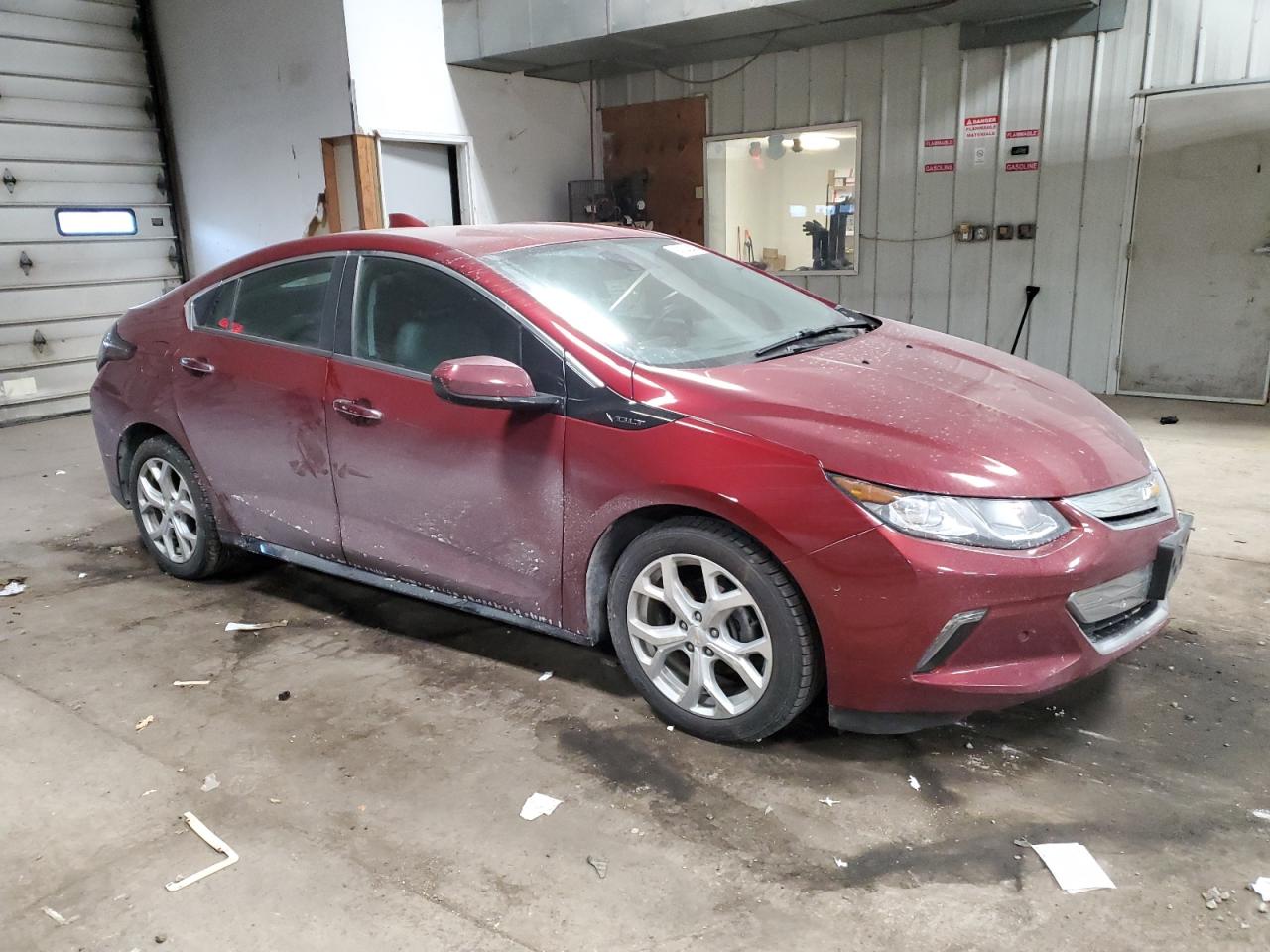 2017 Chevrolet Volt - Image 4
