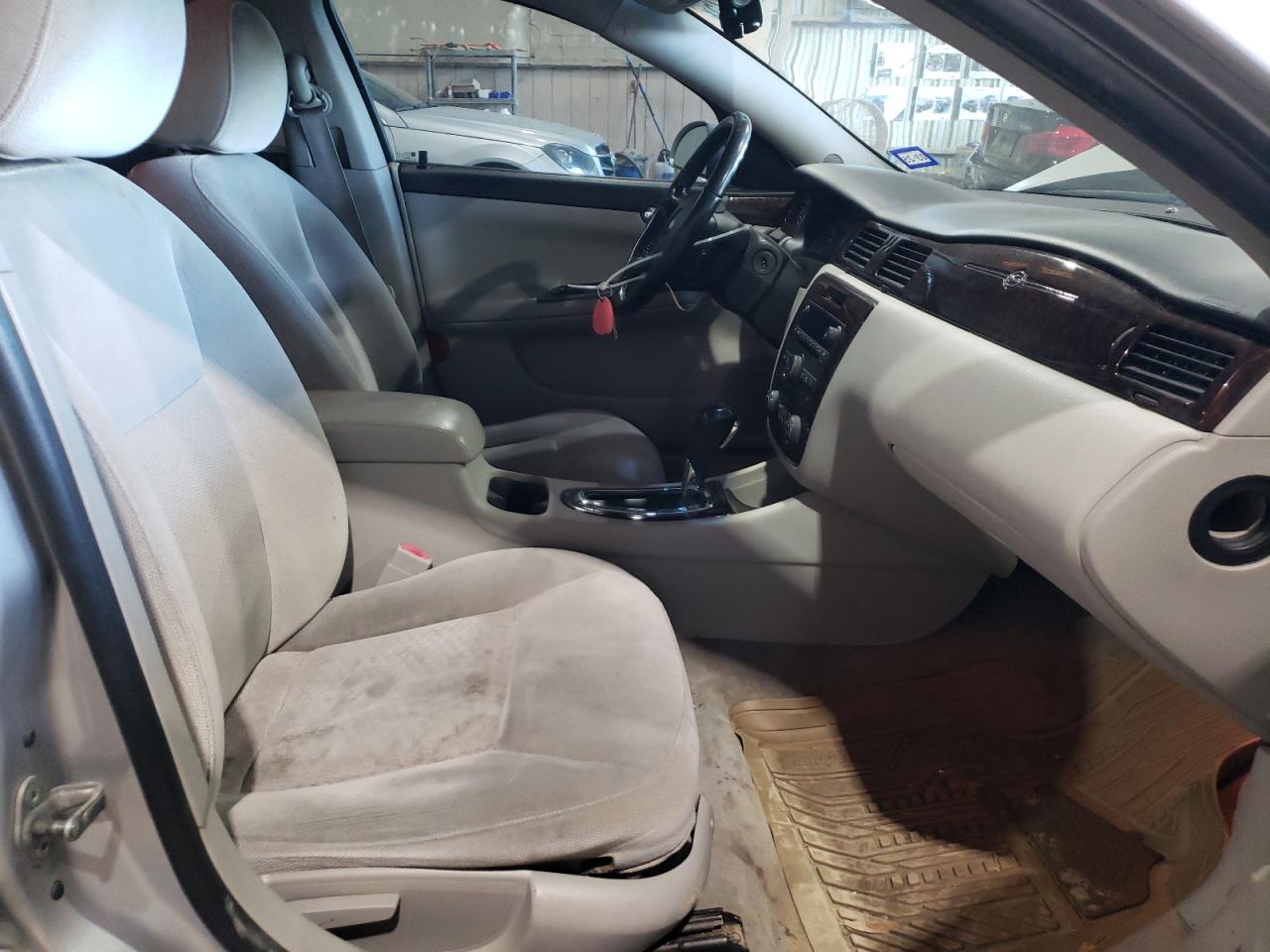 2013 Chevrolet Impala - Image 7