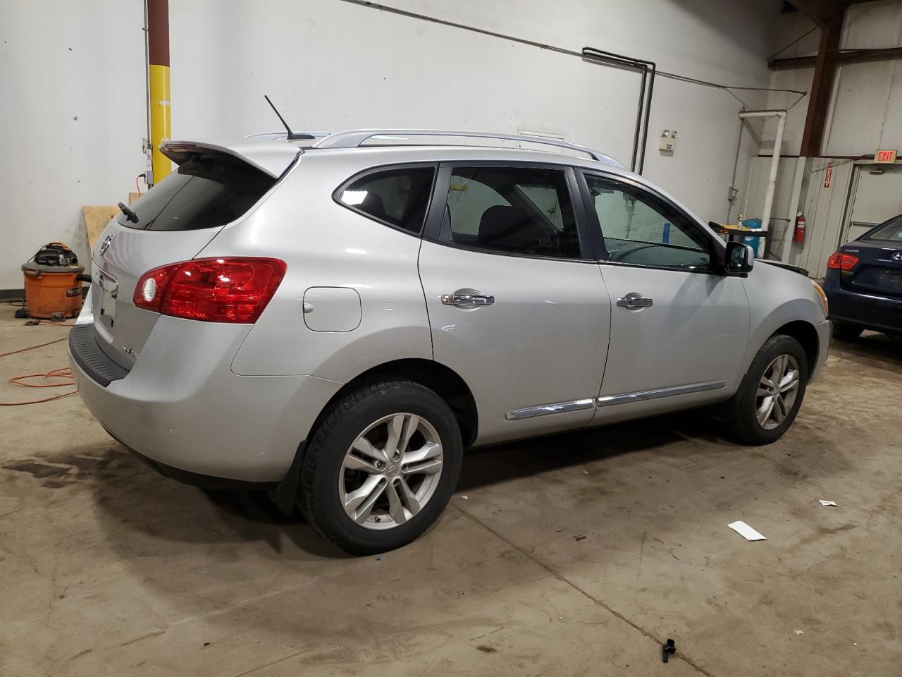 2012 Nissan Rogue - Image 3