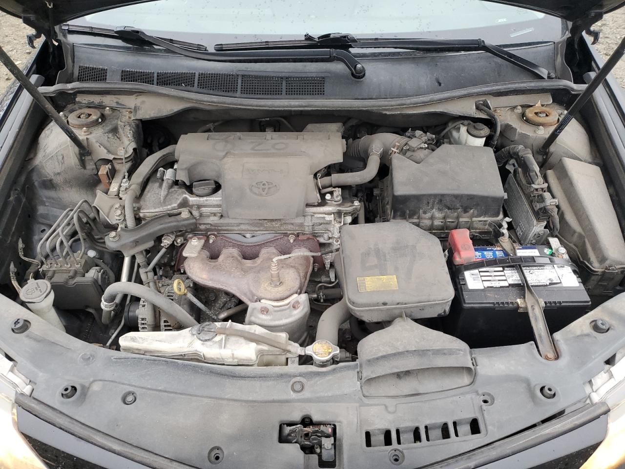 2013 Toyota Camry - Image 12