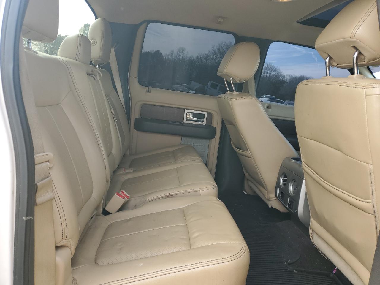 2013 Ford F-150 - Image 10