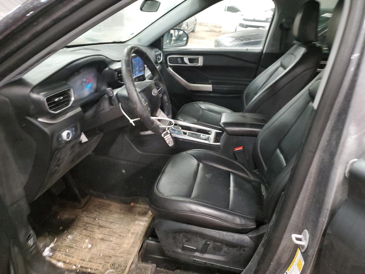 2022 Ford Explorer - Image 7