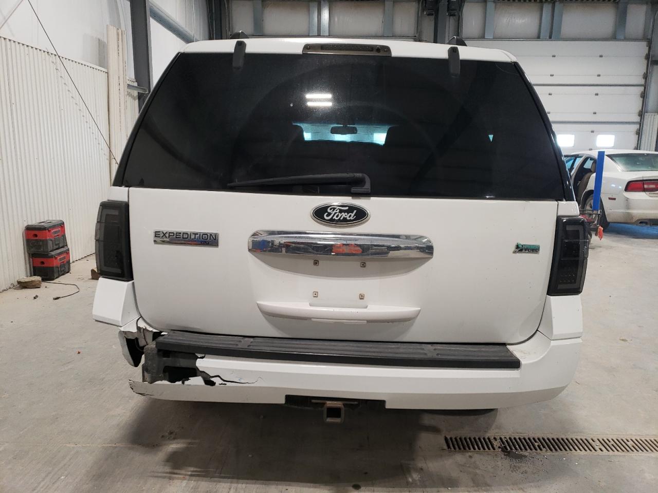 2009 Ford Expedition - Image 6
