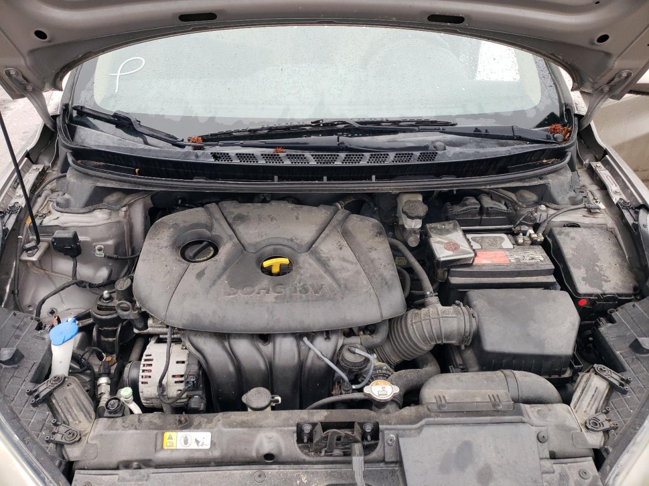 2013 Hyundai Elantra - Image 12