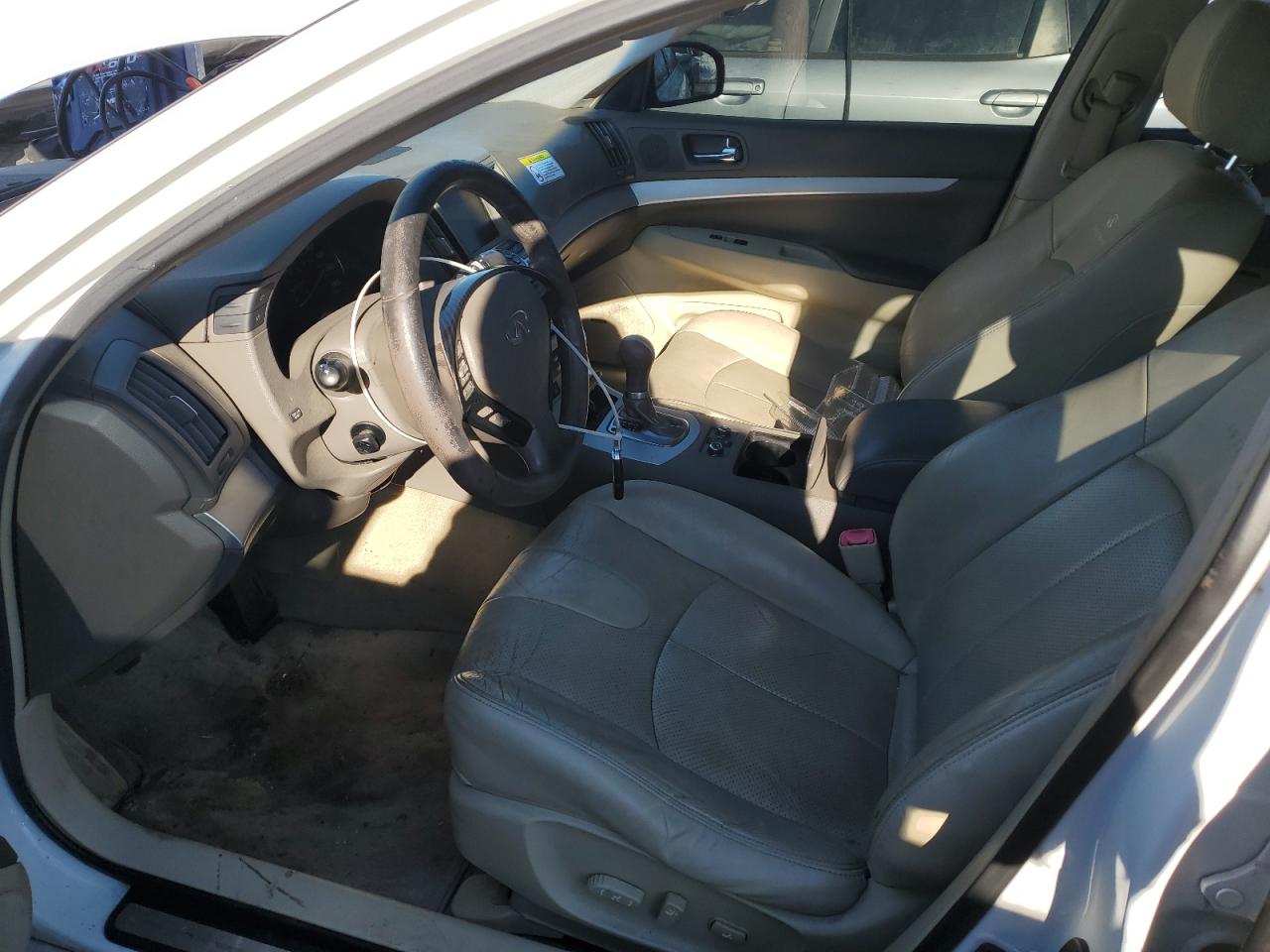 2009 Infiniti G - Image 7