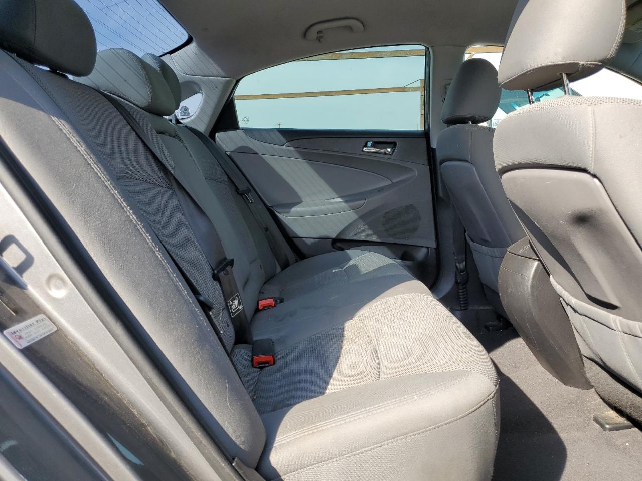 2014 Hyundai Sonata - Image 10