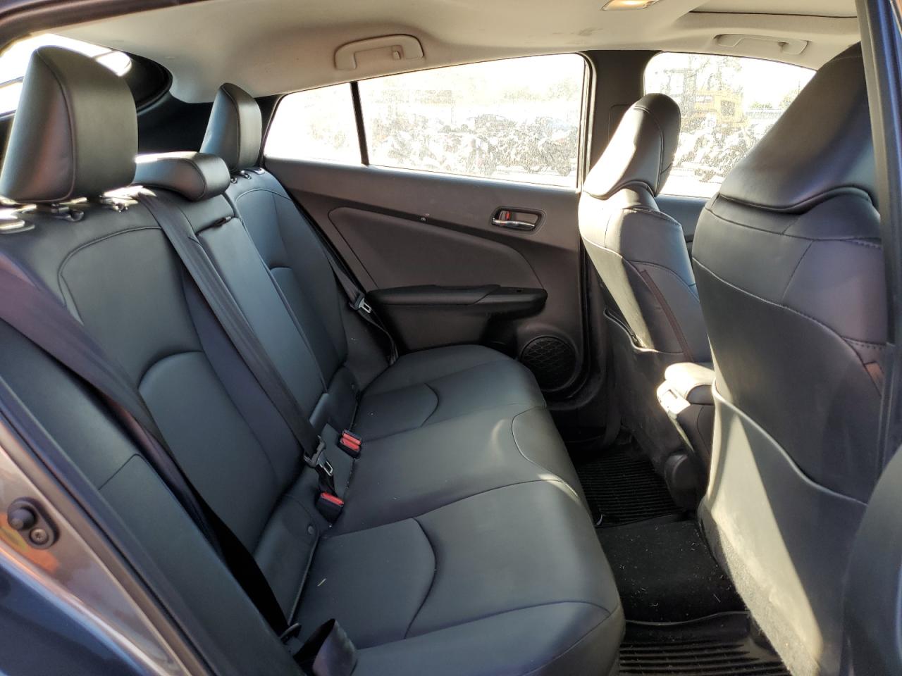 2022 Toyota Prius - Image 10