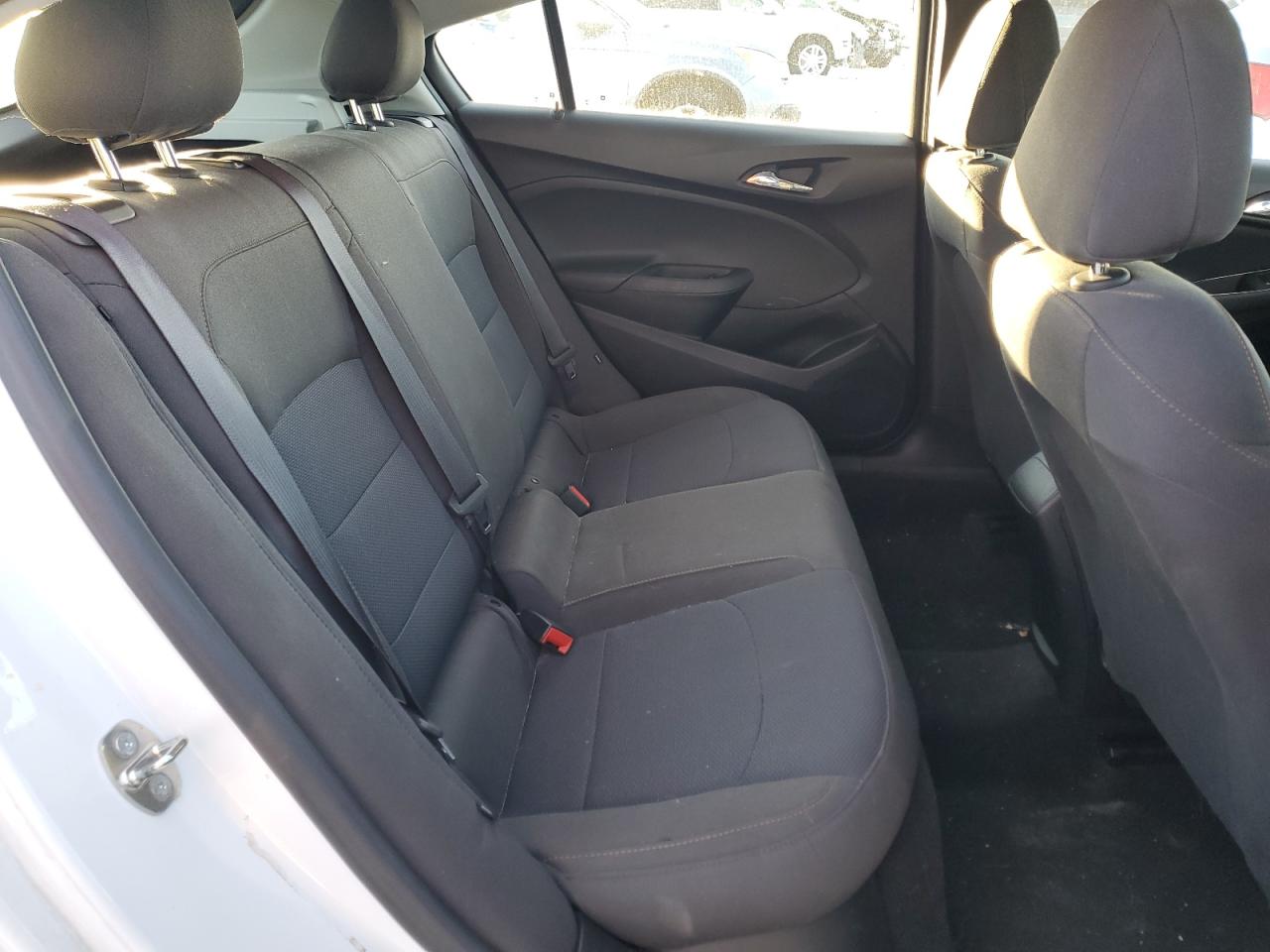 2019 Chevrolet Cruze - Image 10