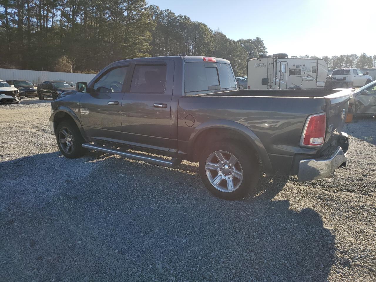 2016 RAM 1500 - Image 2