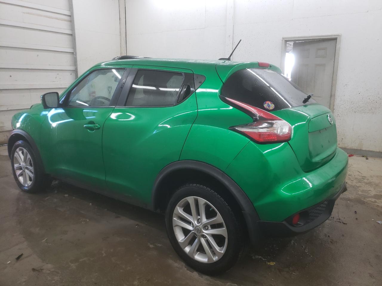 2015 Nissan Juke - Image 2