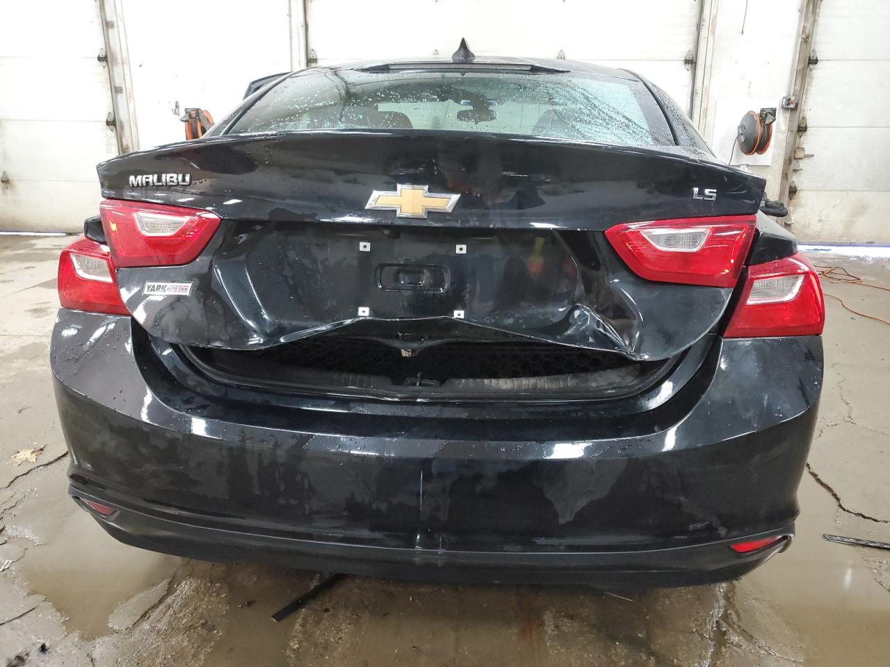 2016 Chevrolet Malibu - Image 6