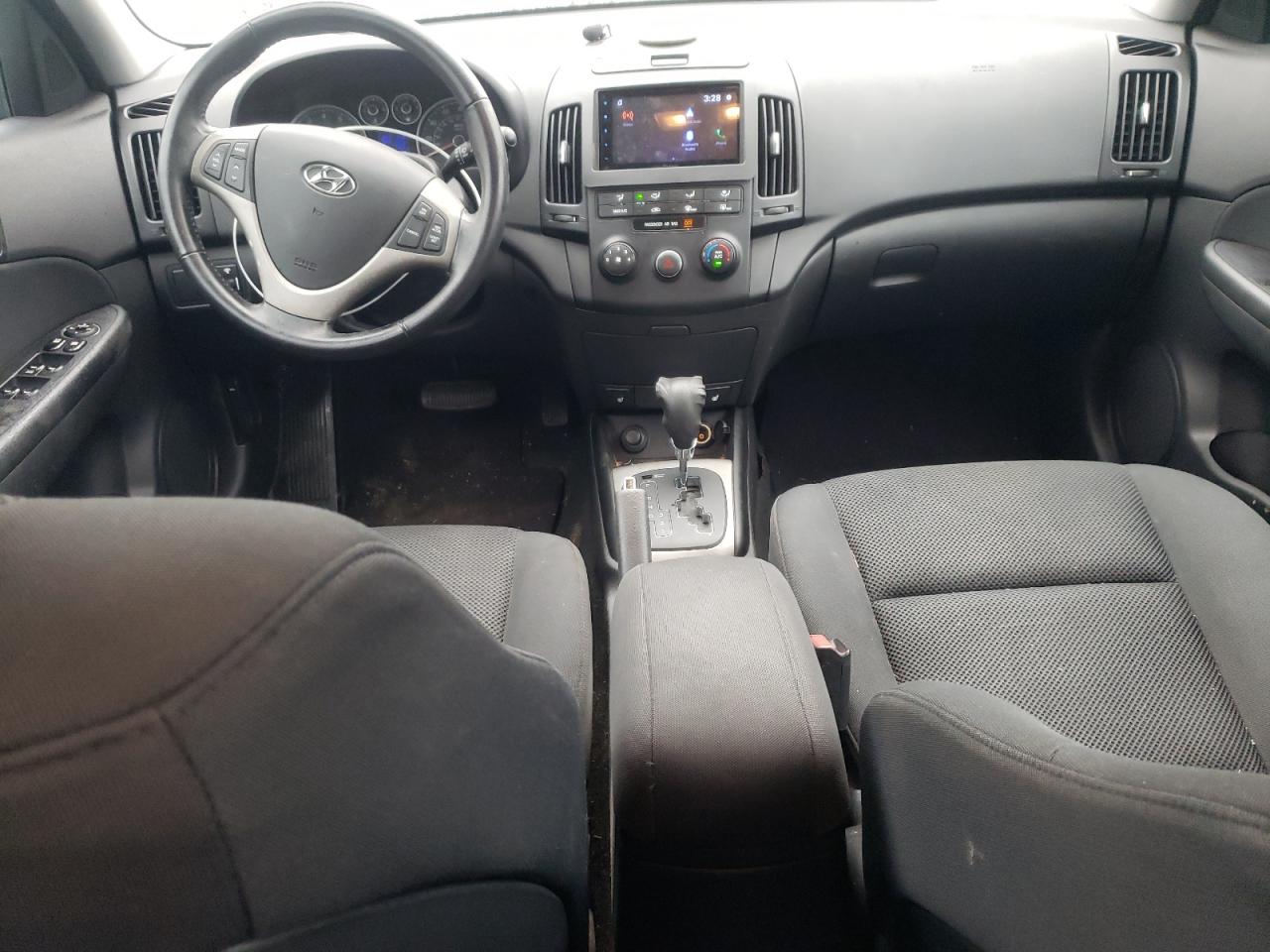 2009 Hyundai Elantra - Image 8
