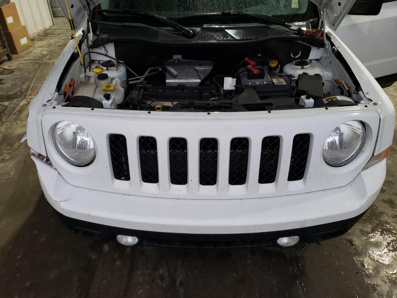 2016 Jeep Liberty (Patriot) - Image 13
