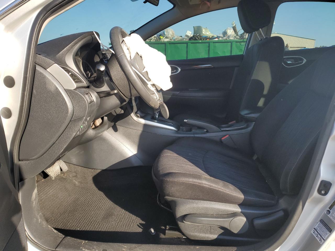 2016 Nissan Sentra - Image 7