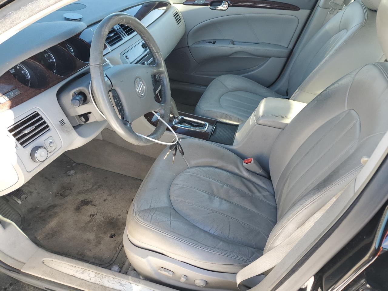2011 Buick Lucerne - Image 7