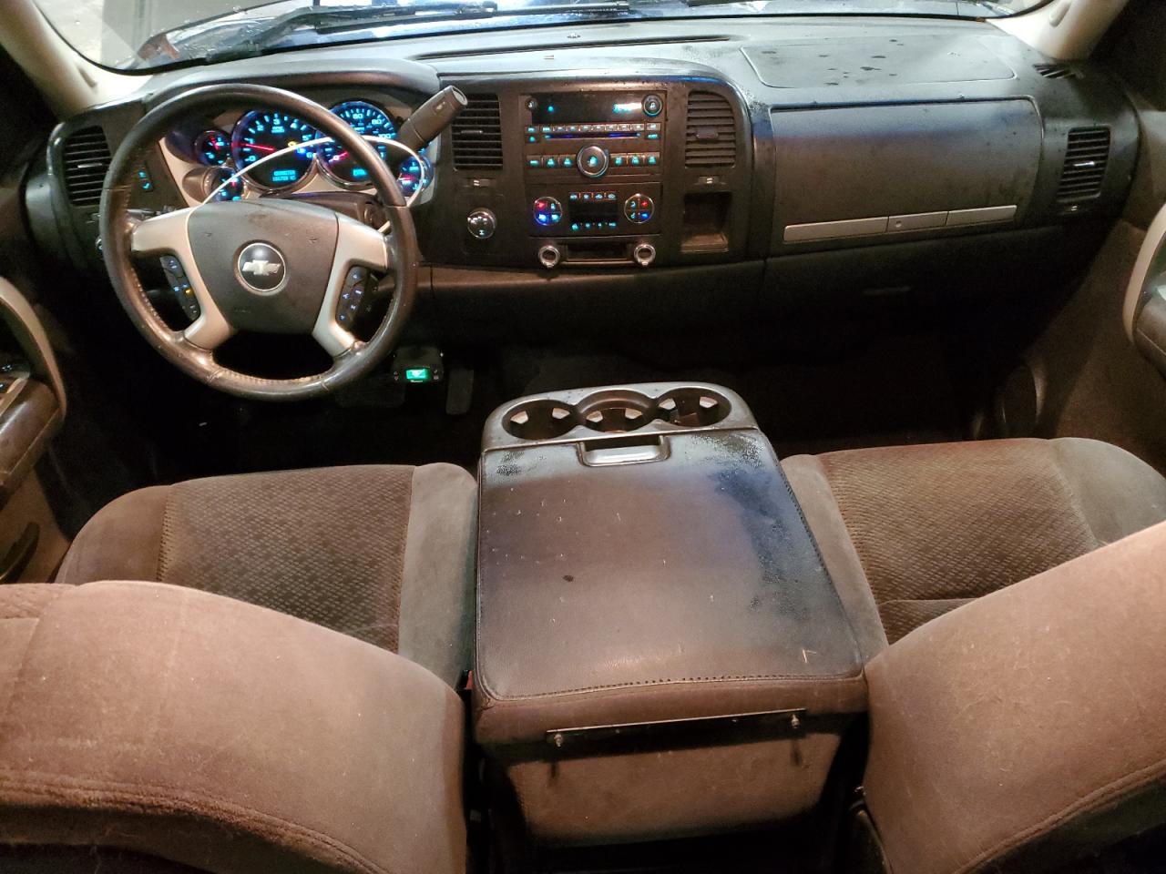 2007 Chevrolet Silverado - Image 8