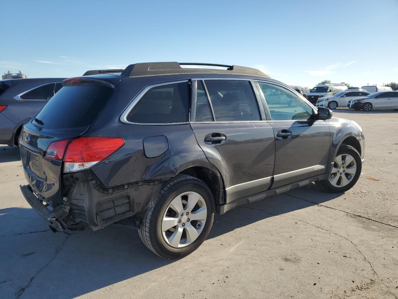2010 Subaru Outback - Image 3