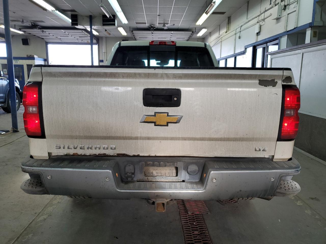 2014 Chevrolet Silverado - Image 6