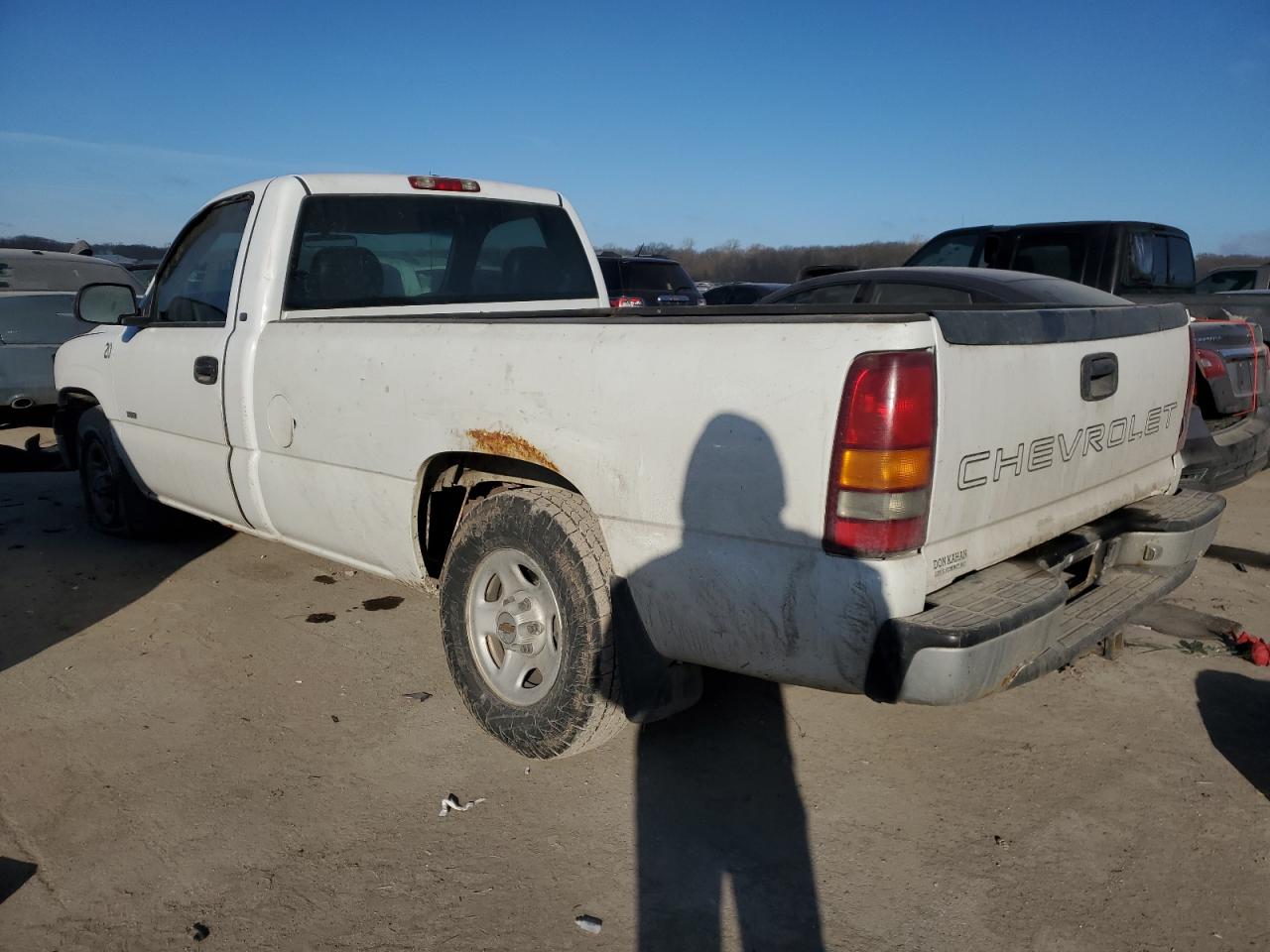 2001 Chevrolet Silverado - Image 2